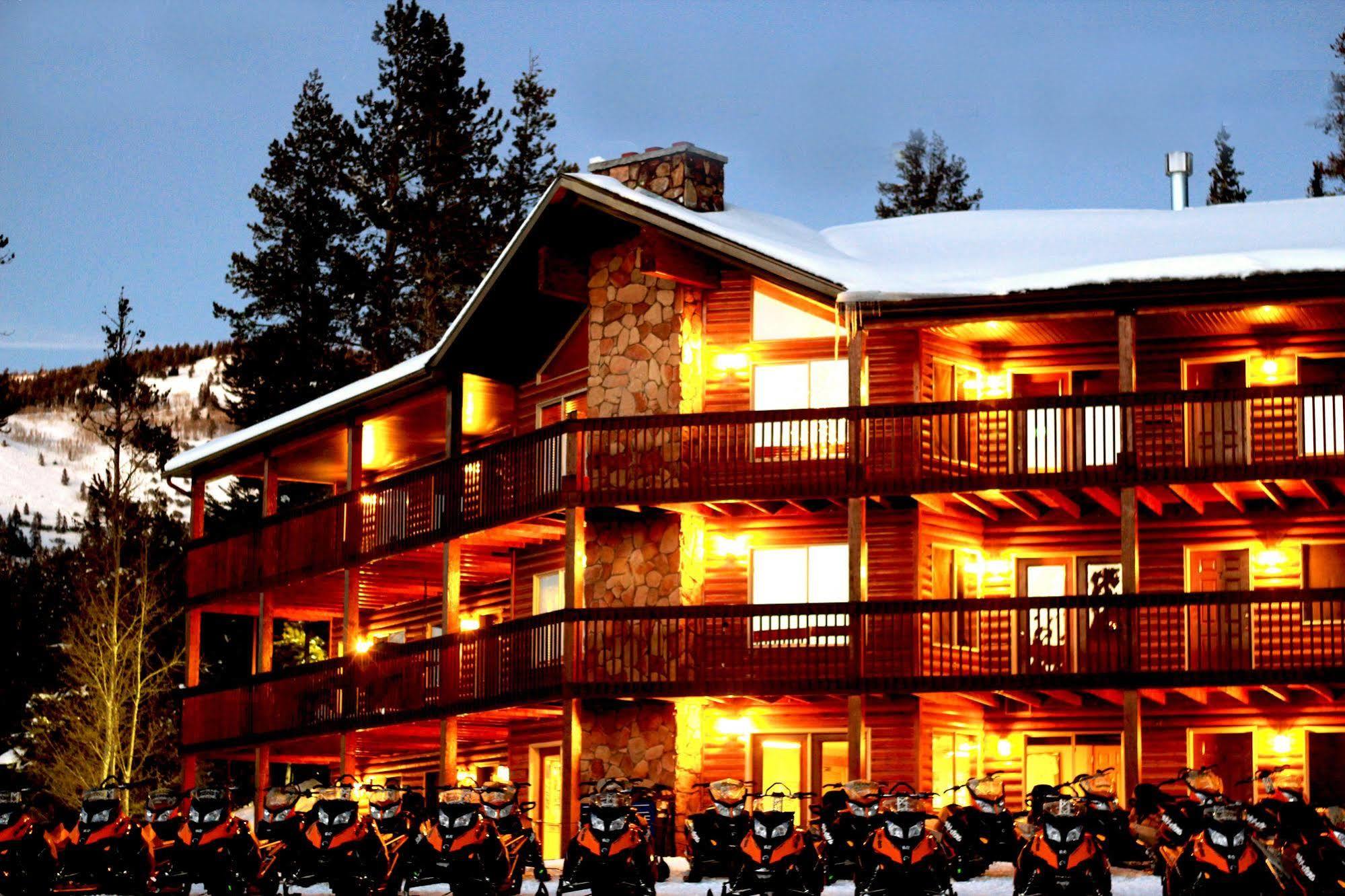 Beaver Creek Lodge Logan Exterior photo